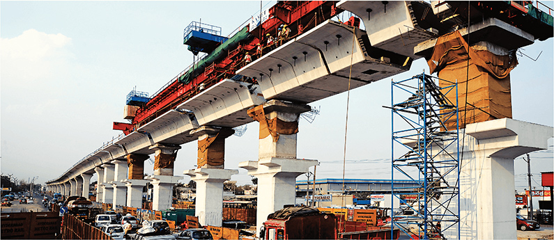 Girder-erection-at-Hyderabad-Metro-Rail-Project