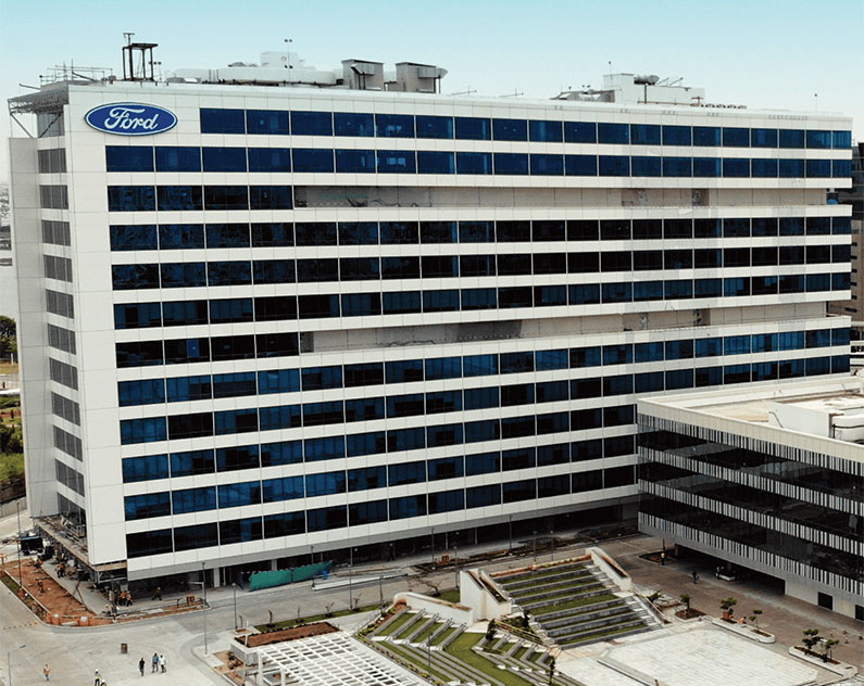 The-many-faces-of-operational-efficiency